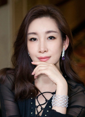 公交车强摁做开腿呻吟h小燕子